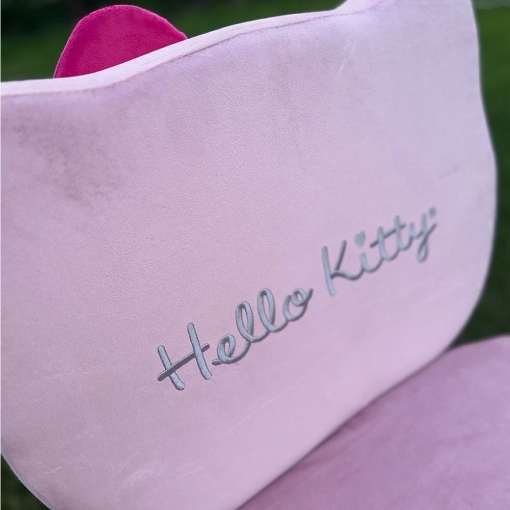 Hello Kitty® Kawaii Swivel Vanity Chair - Picture 6 of 9